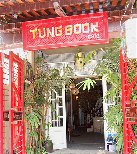 Cafe Tùng Book